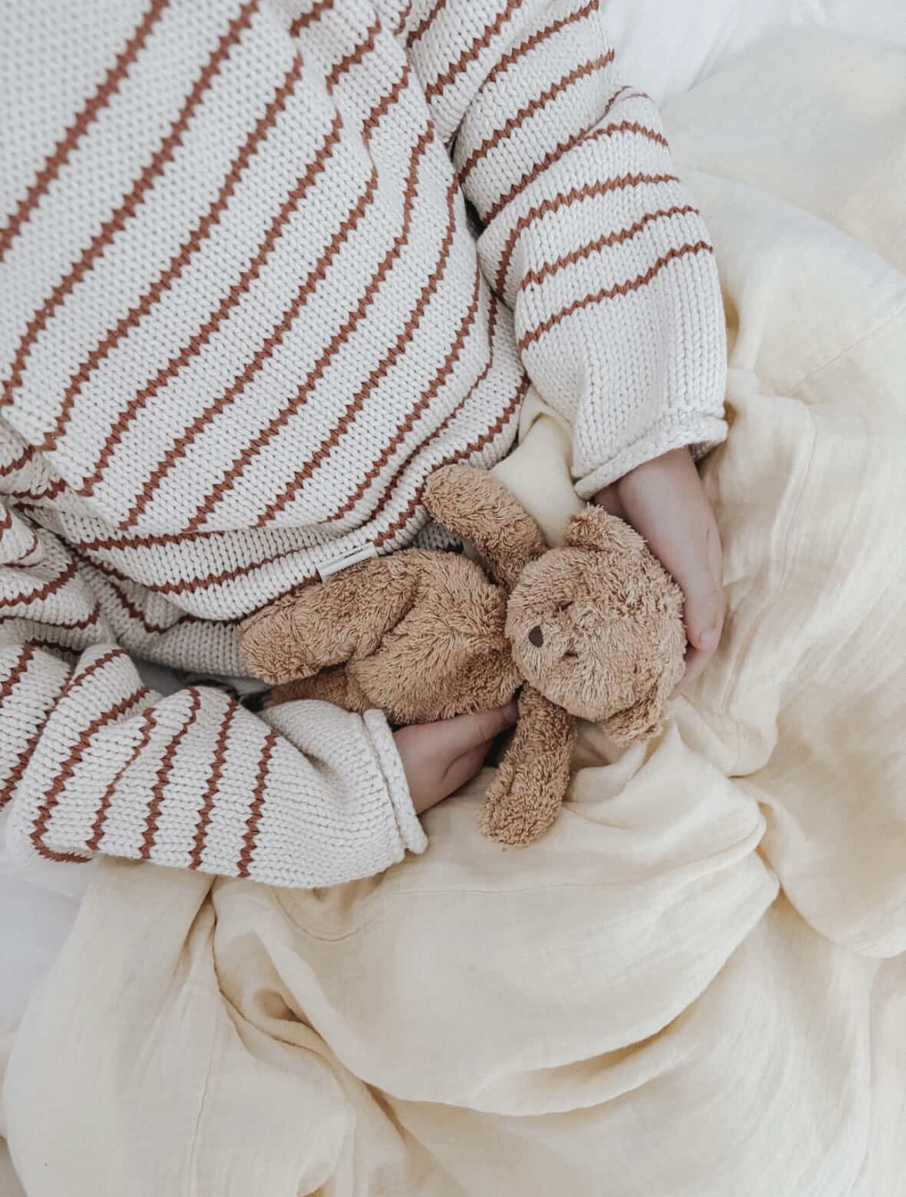 Ursuleț senzorial Moonie - Cappuccino - Image 7