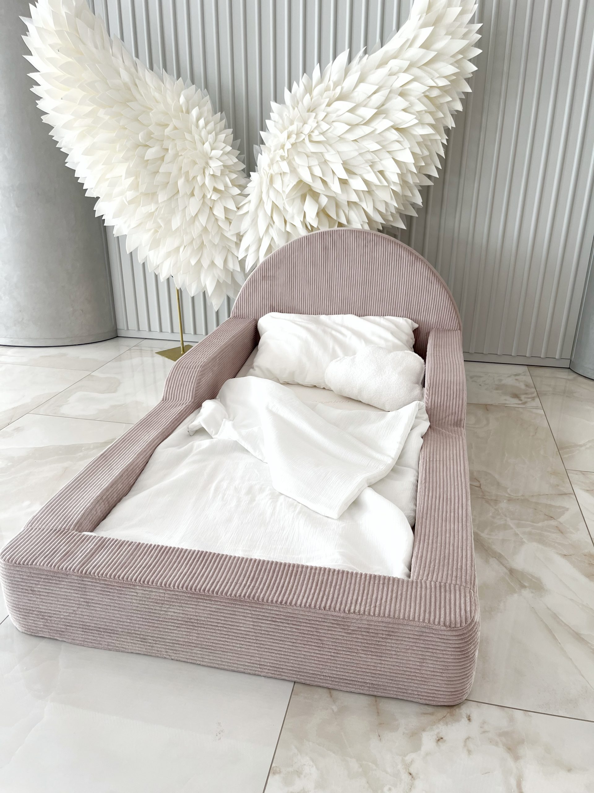 Monio - Pat pentru copii 90 x 180 - Corduroy Pink